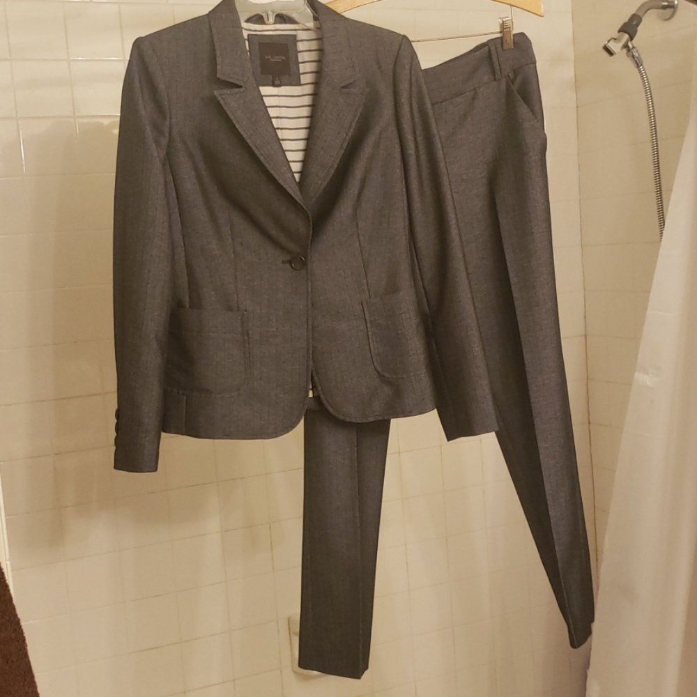 The Limited suit